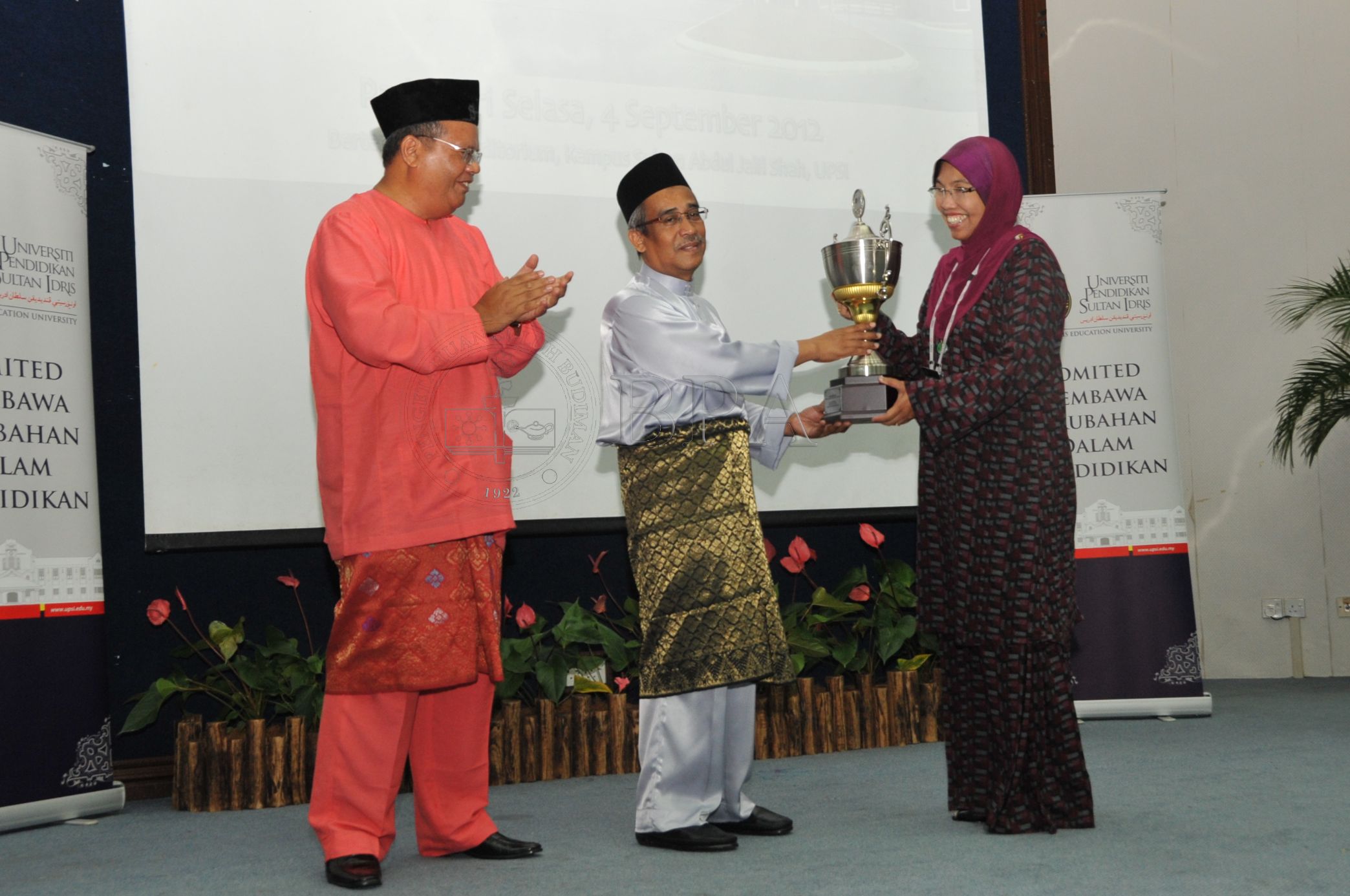 BPA 12 110 APC PRO 5370